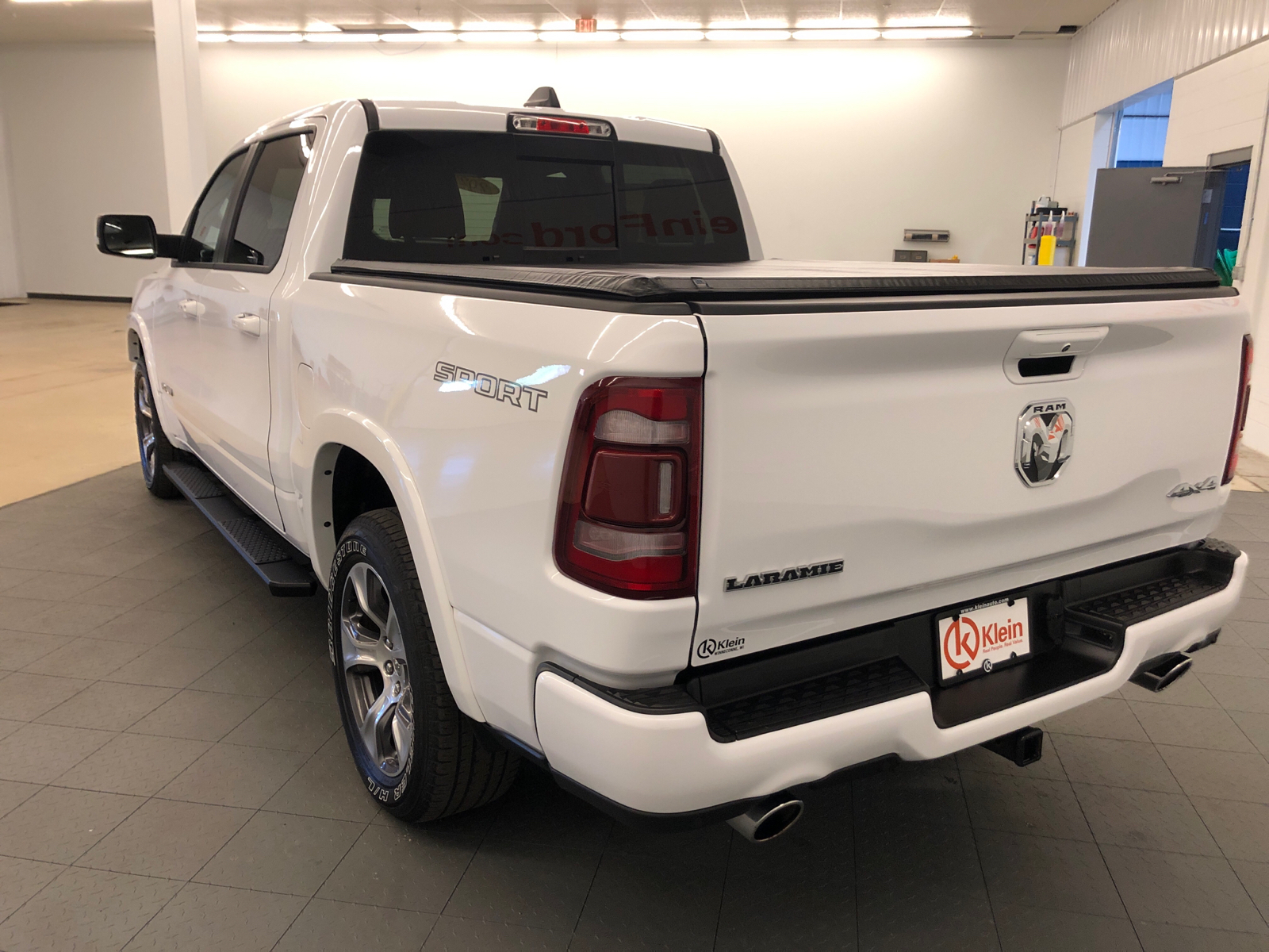 2022 Ram 1500 Laramie 6