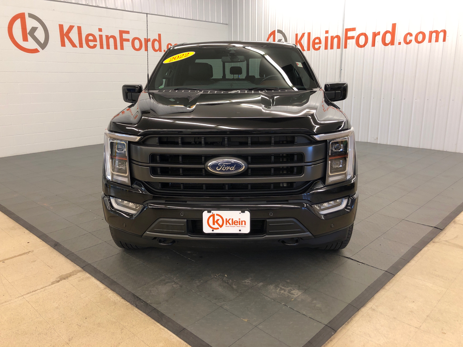 2022 Ford F-150 LARIAT 4WD SuperCrew 5.5 Box 2