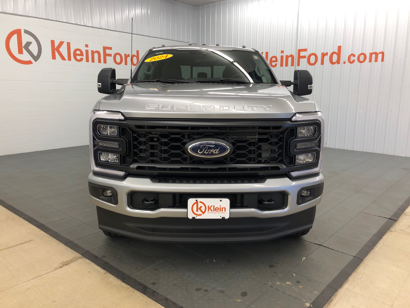 2024 Ford Super Duty F-250 SRW XL 4WD Crew Cab 6.75 Box 2