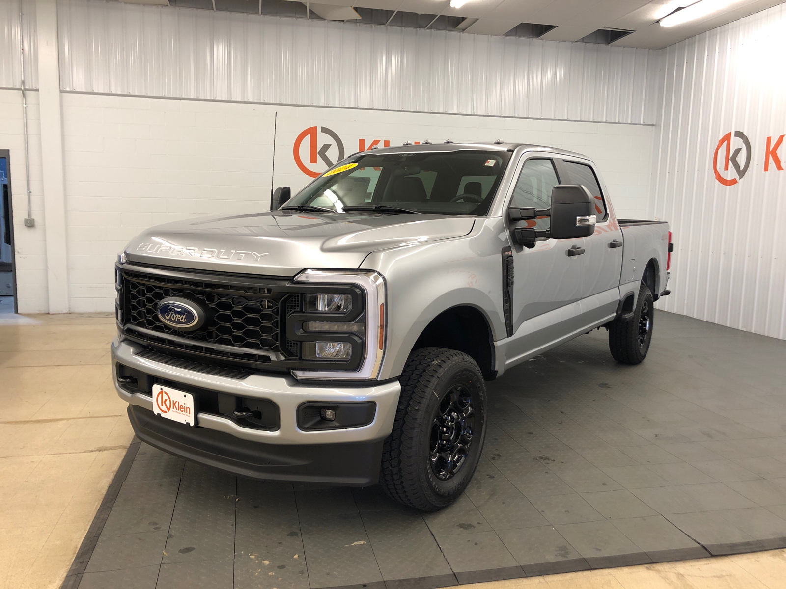 2024 Ford Super Duty F-250 SRW XL 4WD Crew Cab 6.75 Box 3