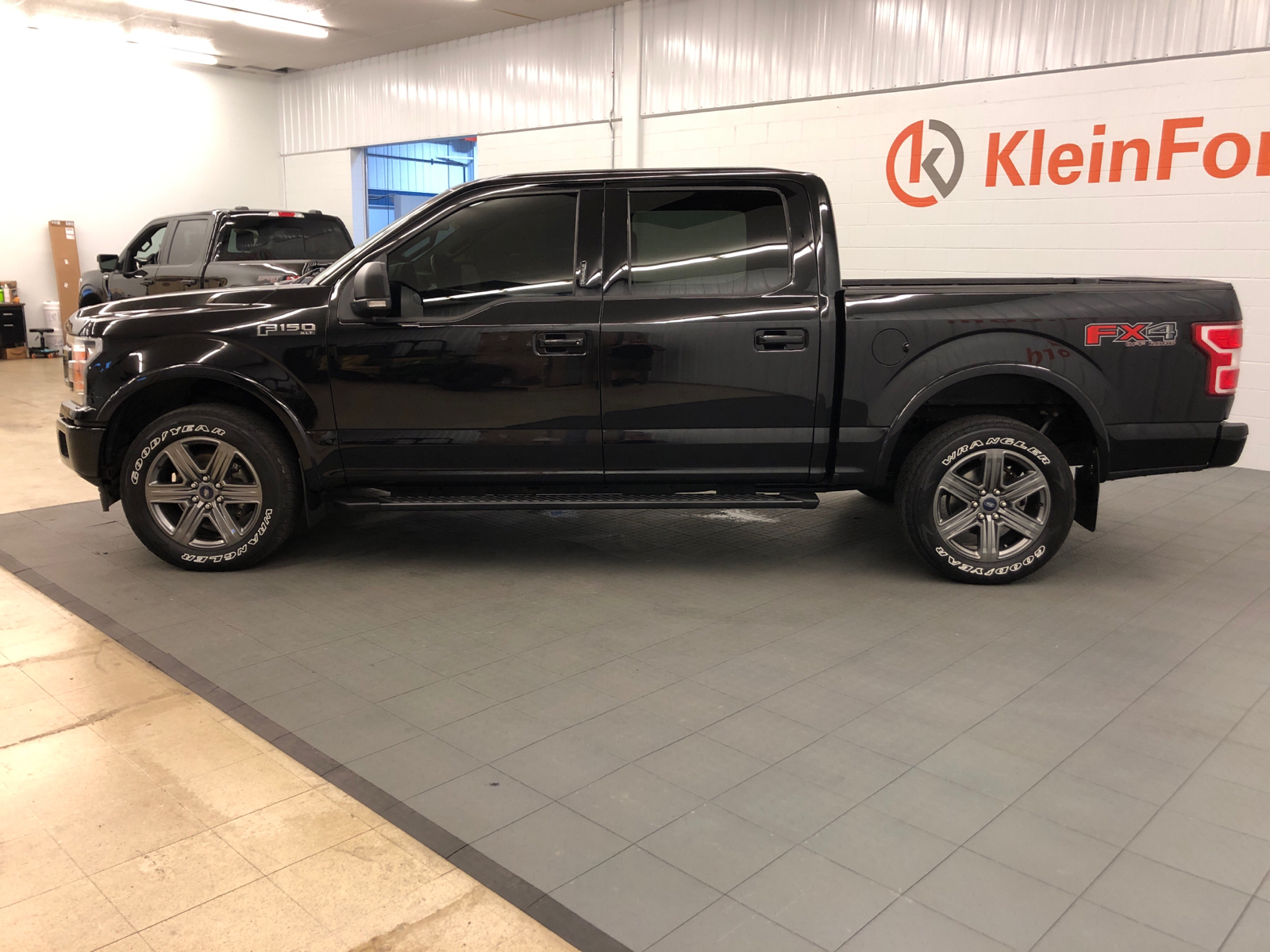 2020 Ford F-150 XLT 4WD SuperCrew 5.5 Box 4