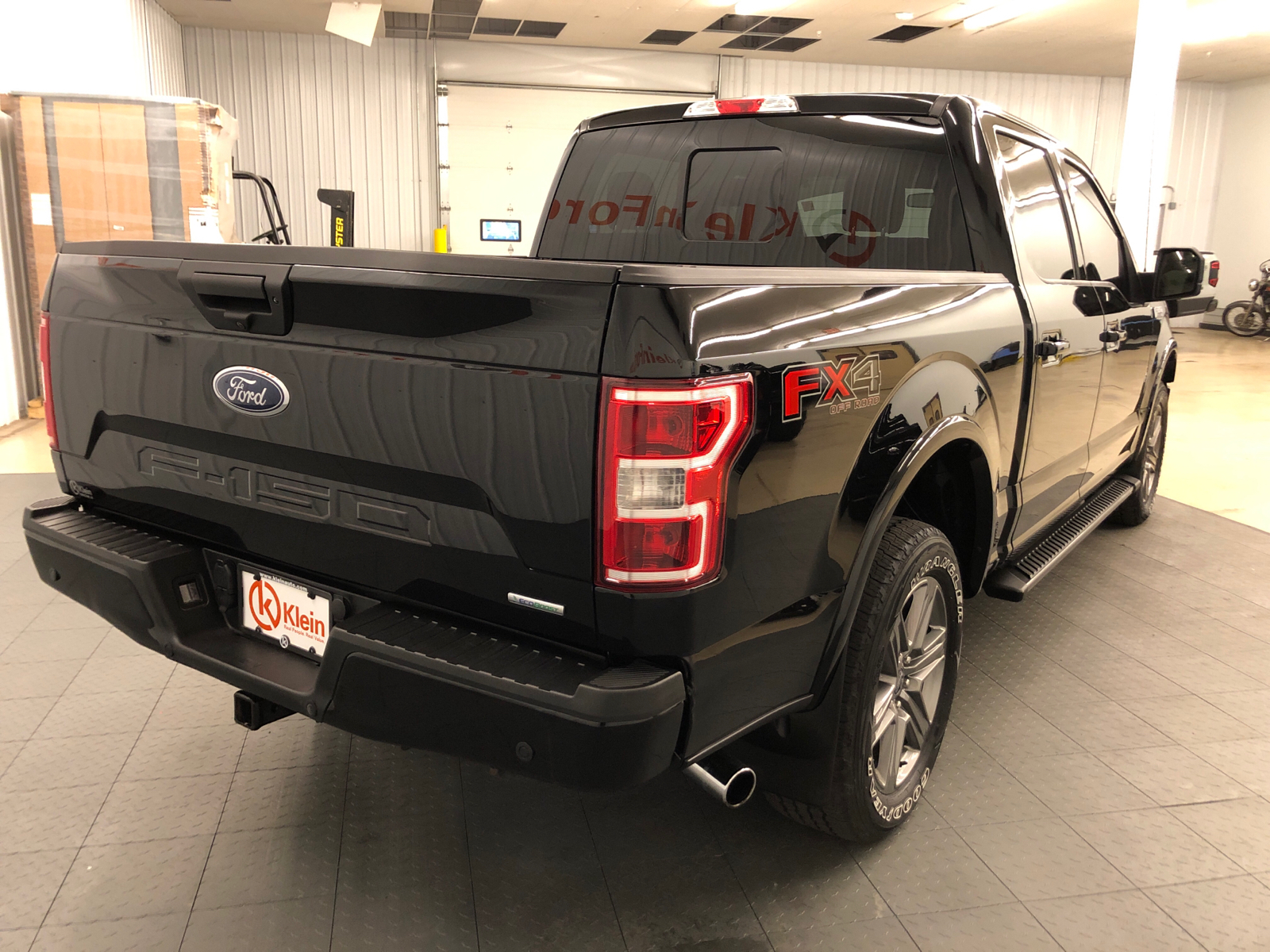 2020 Ford F-150 XLT 4WD SuperCrew 5.5 Box 11