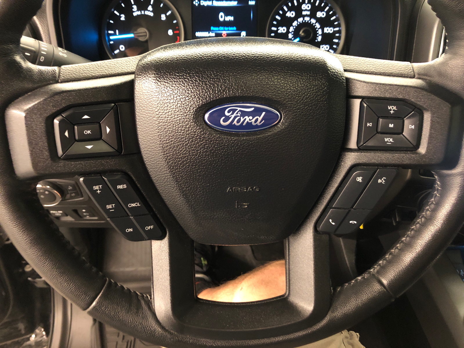 2020 Ford F-150 XLT 4WD SuperCrew 5.5 Box 18