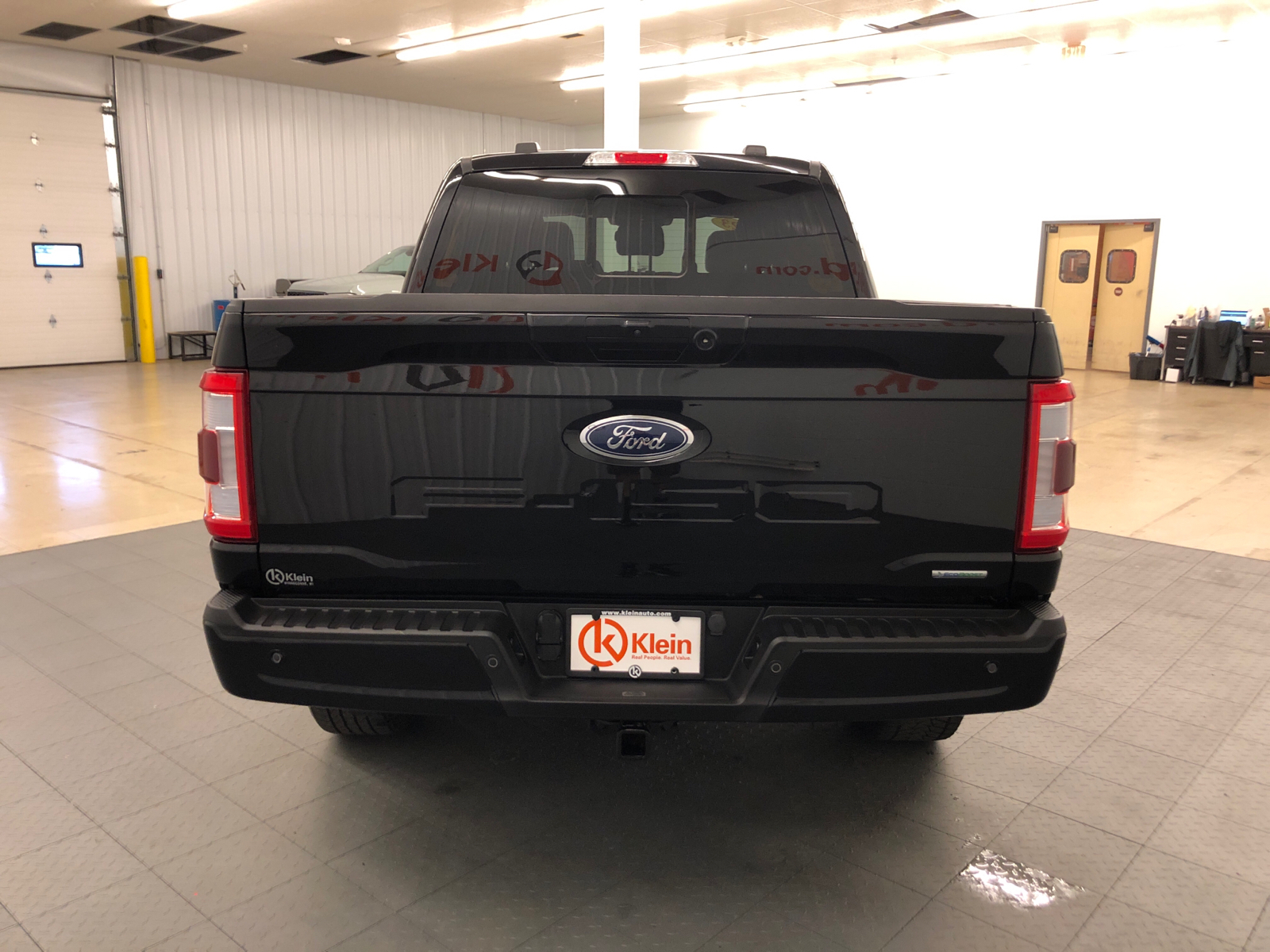 2023 Ford F-150 LARIAT 4WD SuperCrew 5.5 Box 7