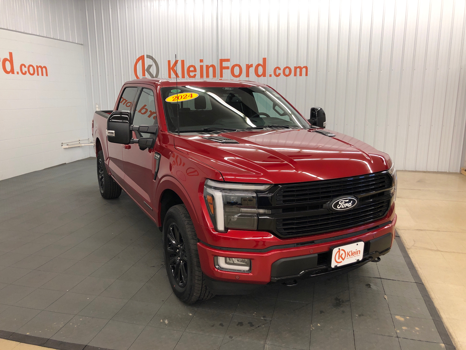 2024 Ford F-150 Platinum 4WD SuperCrew 5.5 Box 1