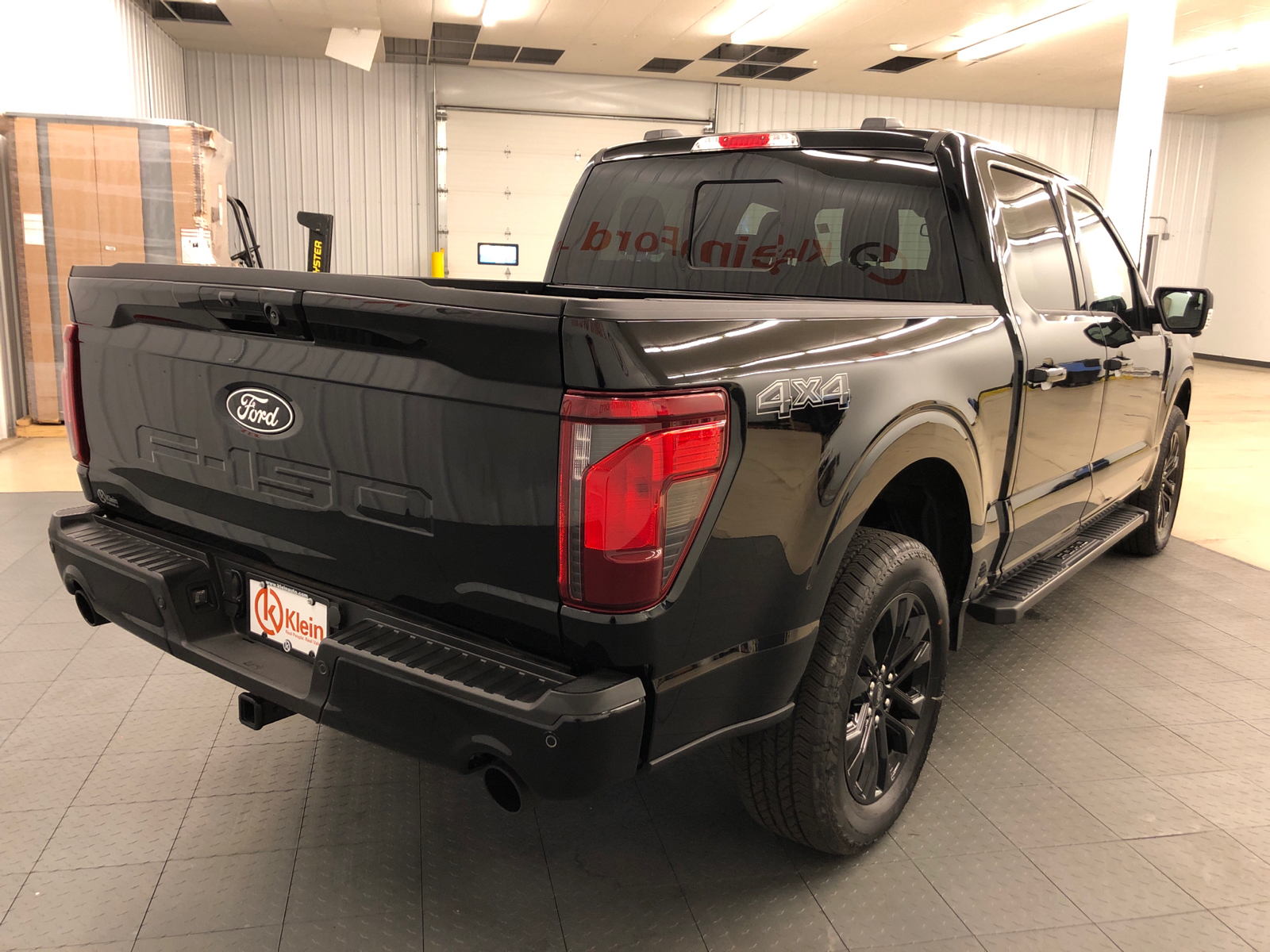 2024 Ford F-150 XLT 4WD SuperCrew 5.5 Box 11