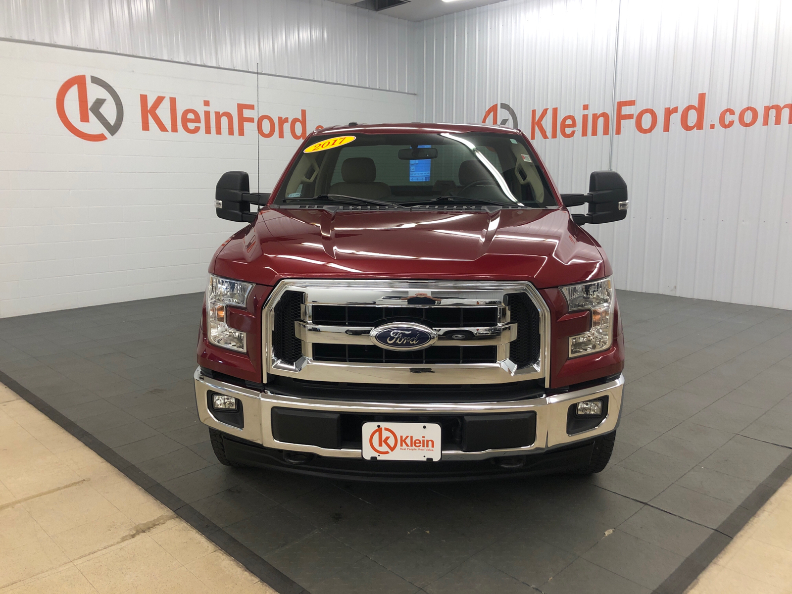 2017 Ford F-150 XLT 2