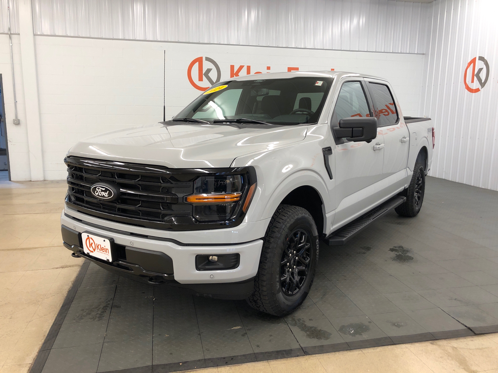 2024 Ford F-150 XLT 3