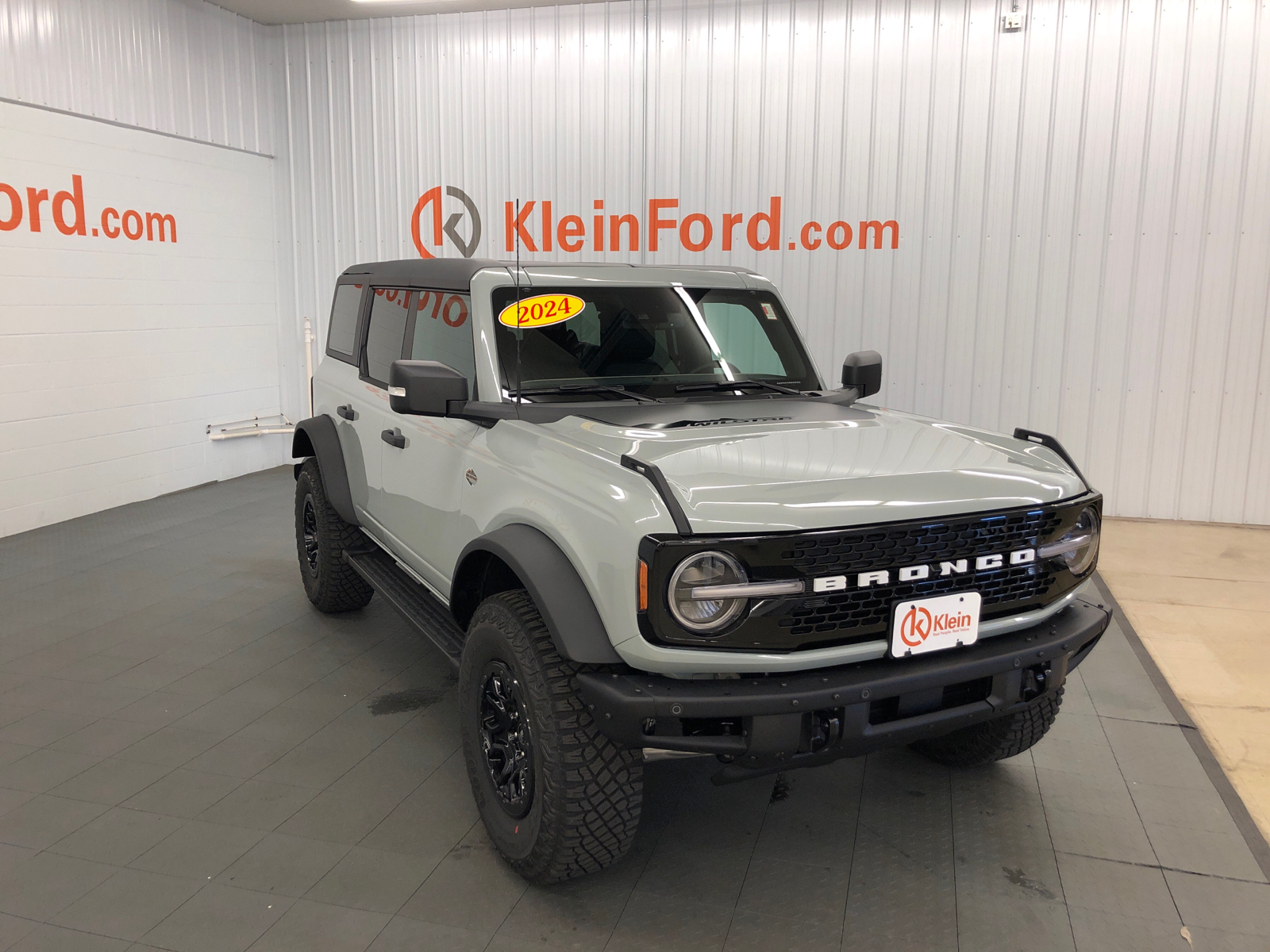 2024 Ford Bronco Wildtrak 1