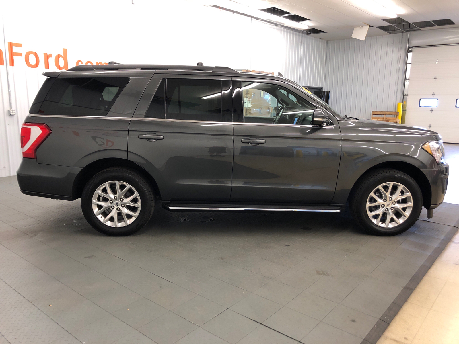 2021 Ford Expedition XLT 13