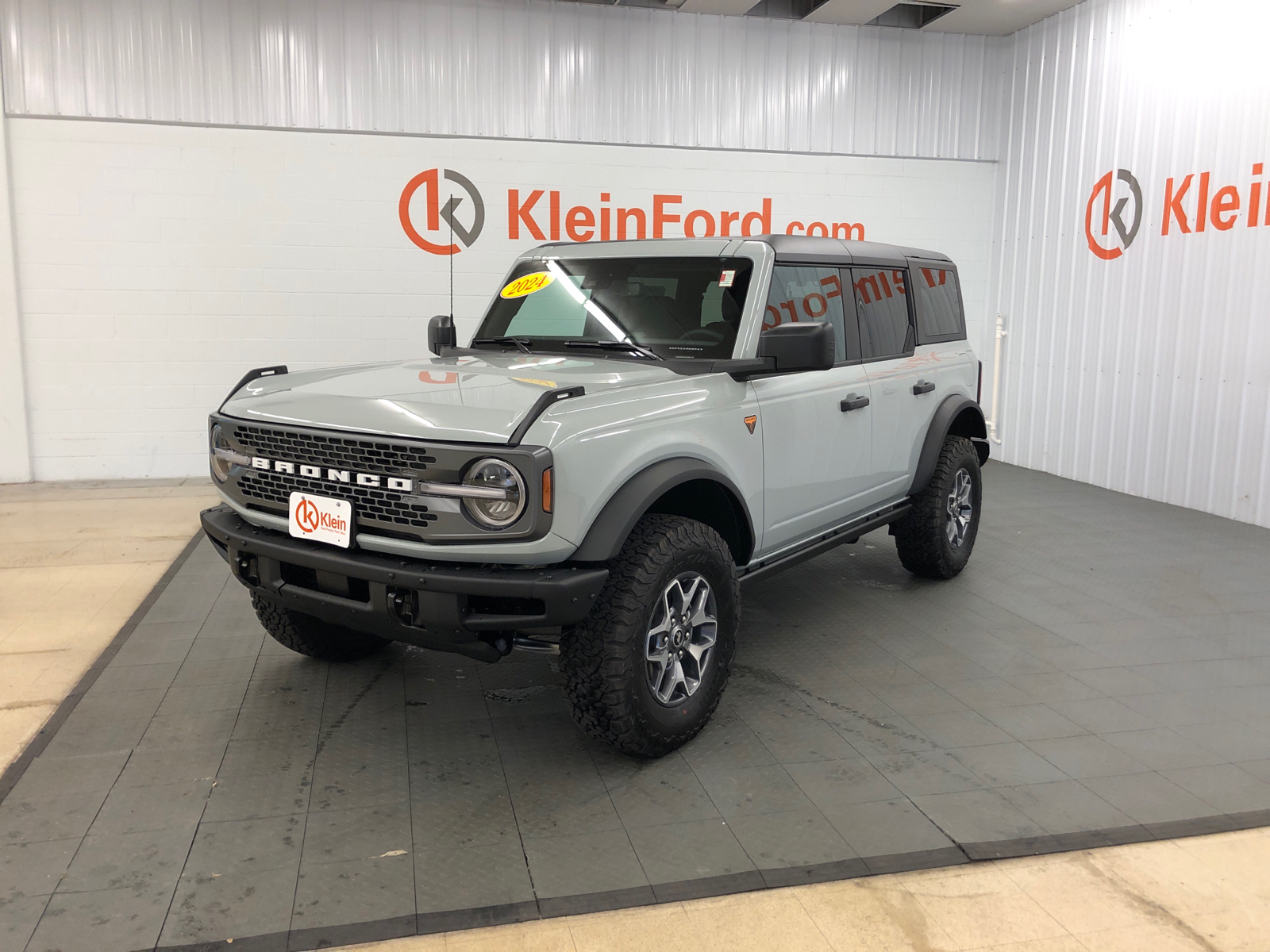 2024 Ford Bronco Badlands 3