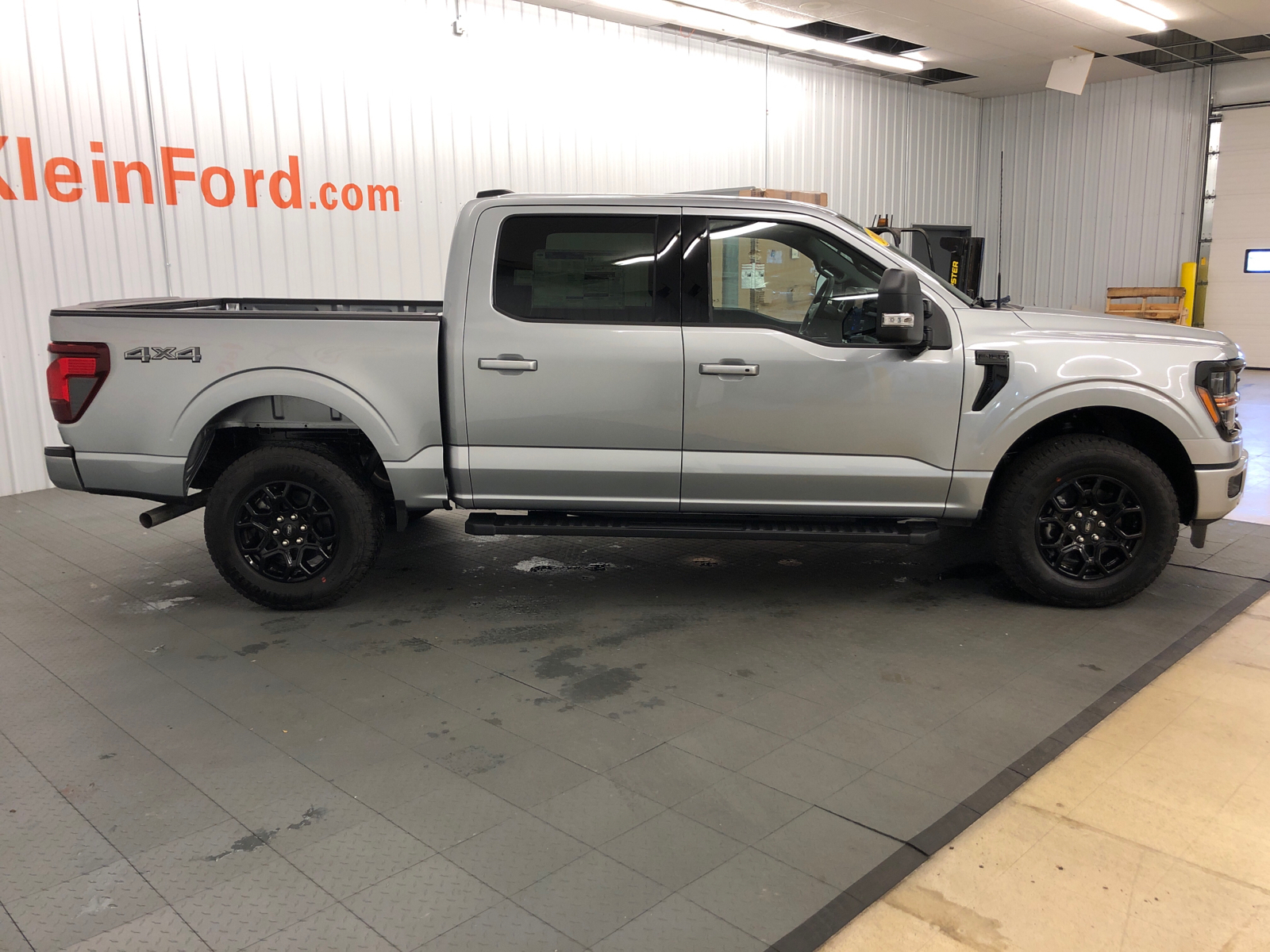 2024 Ford F-150 XLT 12