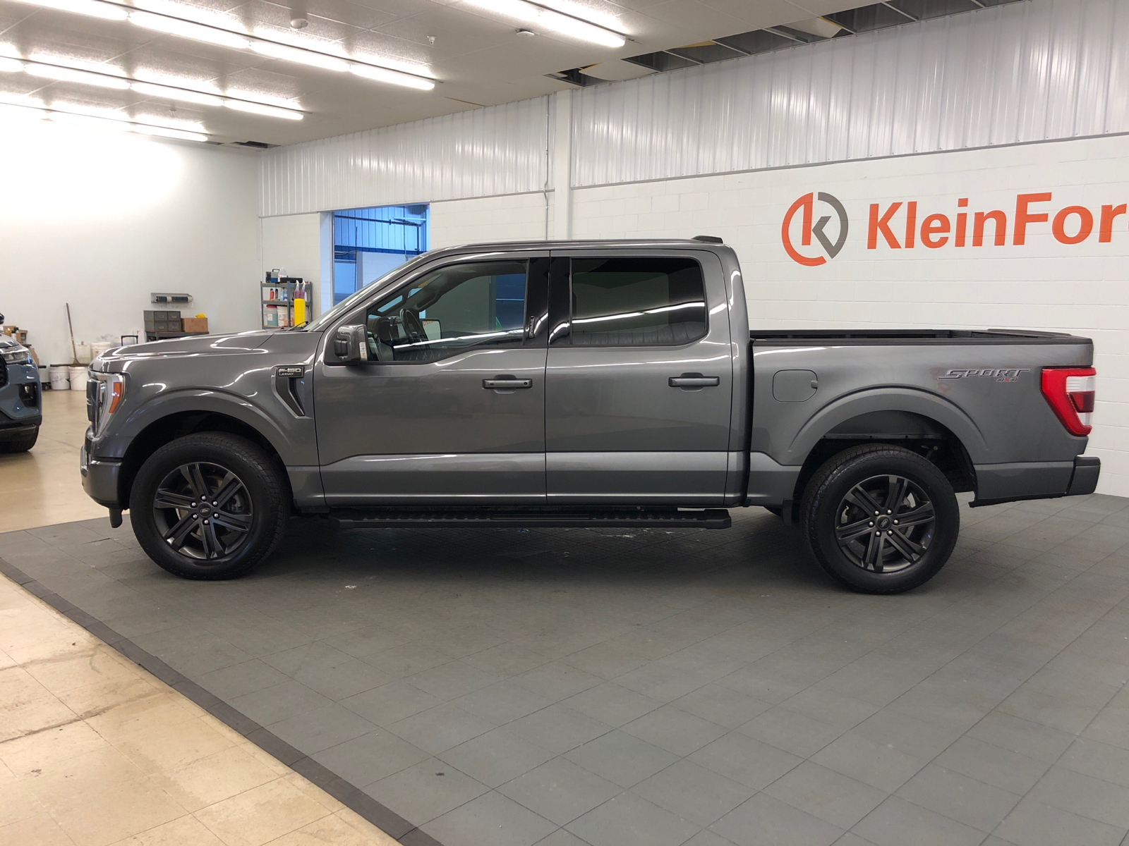 2022 Ford F-150 Lariat 4