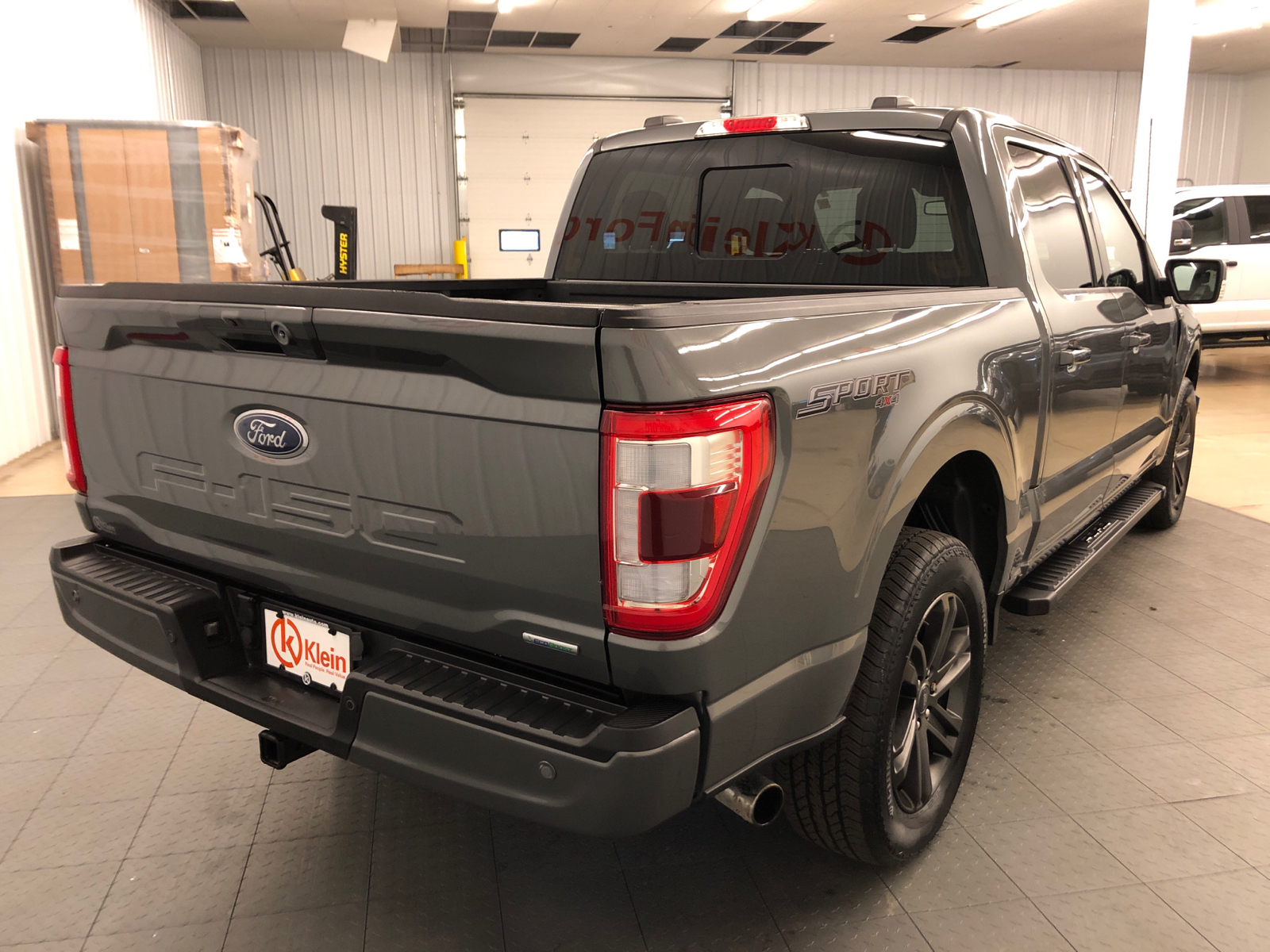 2022 Ford F-150 Lariat 11