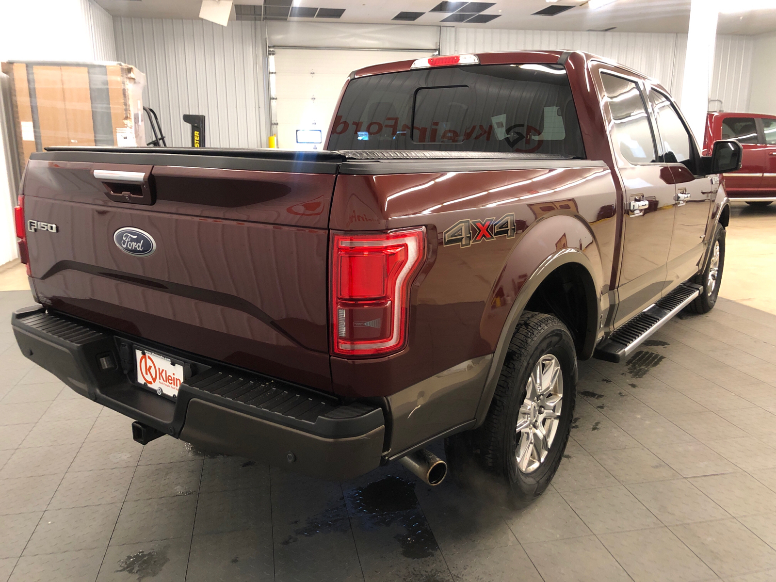 2016 Ford F-150 Lariat 12