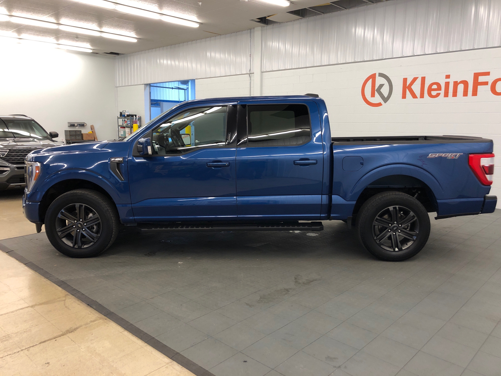 2022 Ford F-150 Lariat 4