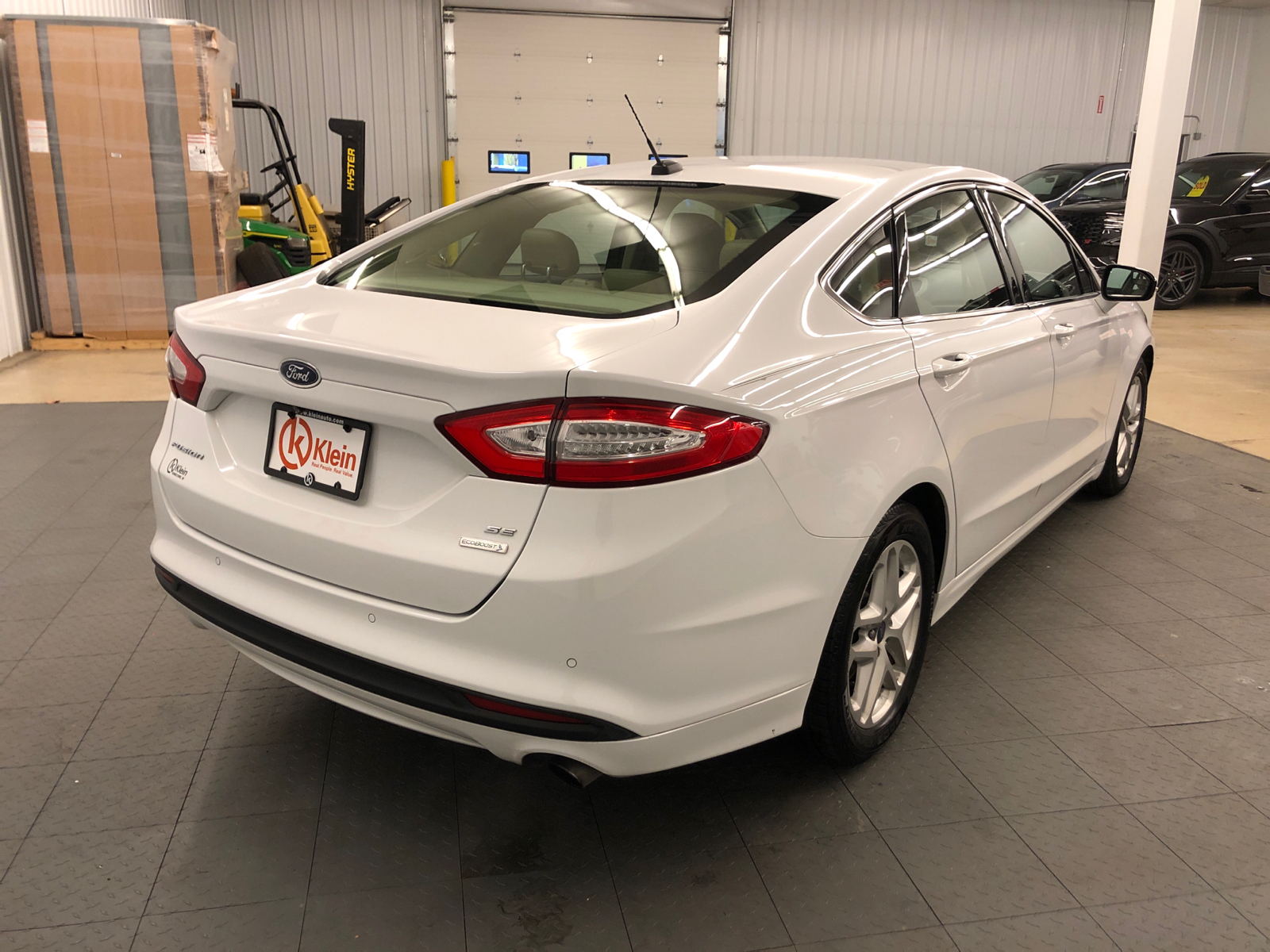 2015 Ford Fusion SE 9