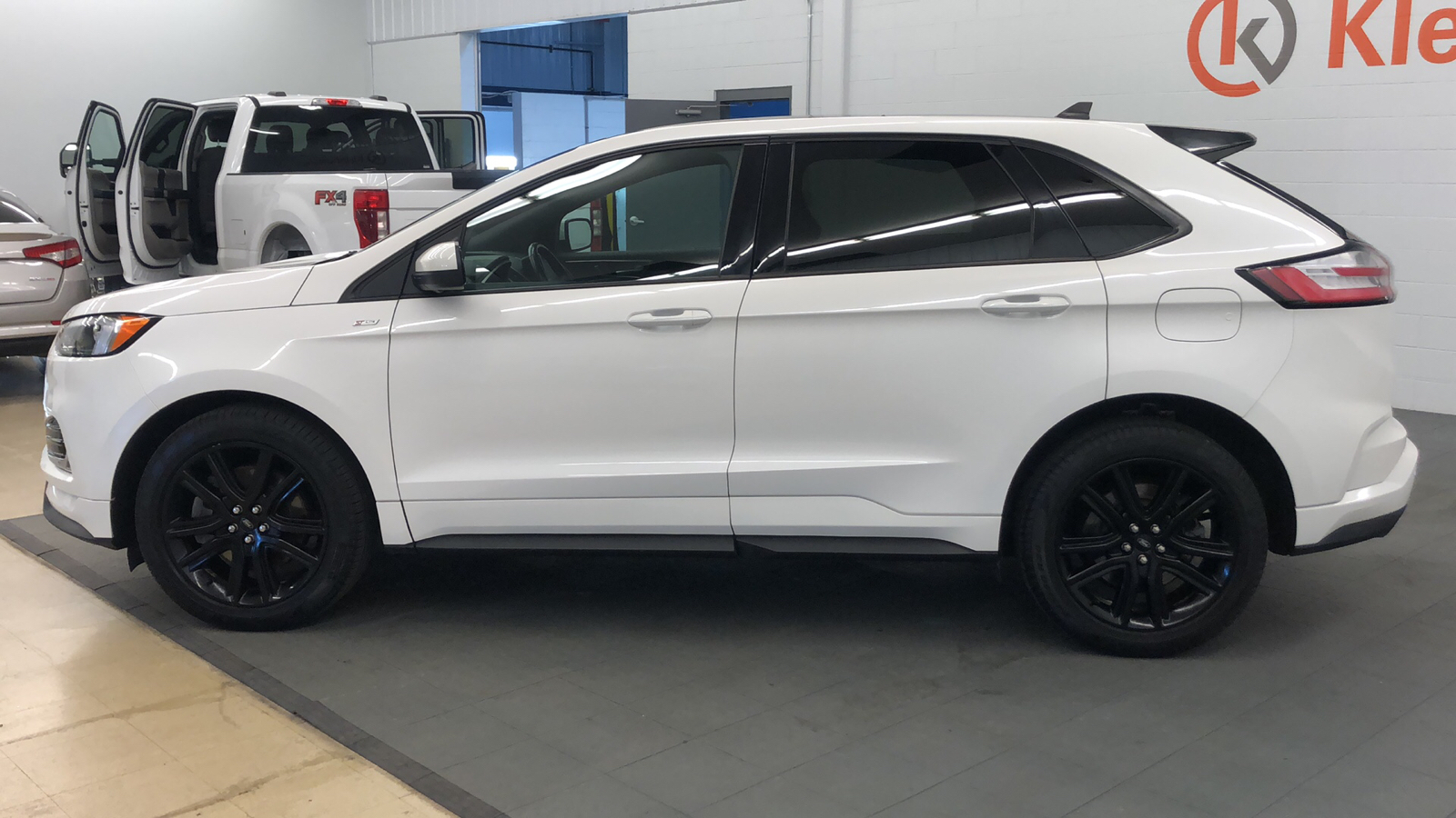 2021 Ford Edge ST Line 6