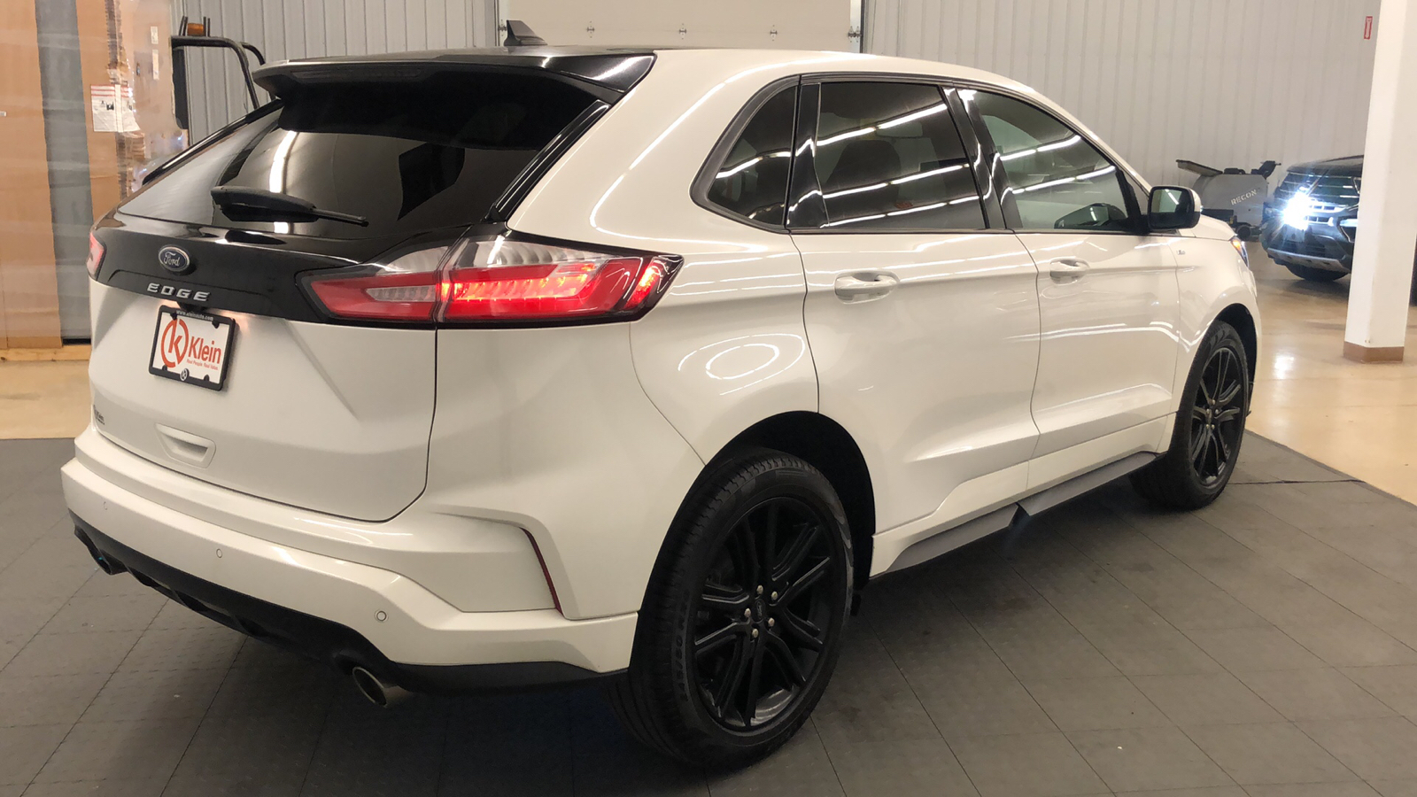 2021 Ford Edge ST Line 13