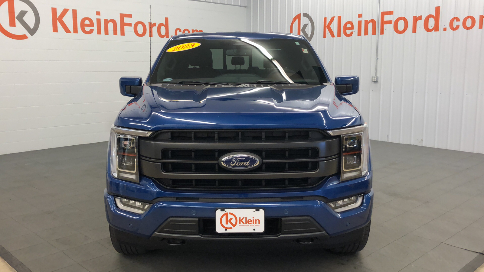 2023 Ford F-150 Lariat 2