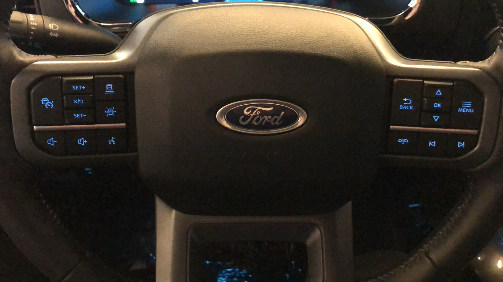 2023 Ford F-150 Lariat 18