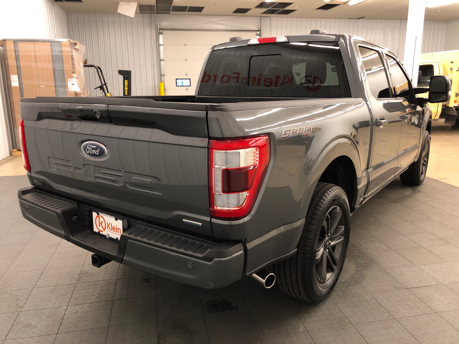 2023 Ford F-150 Lariat 11