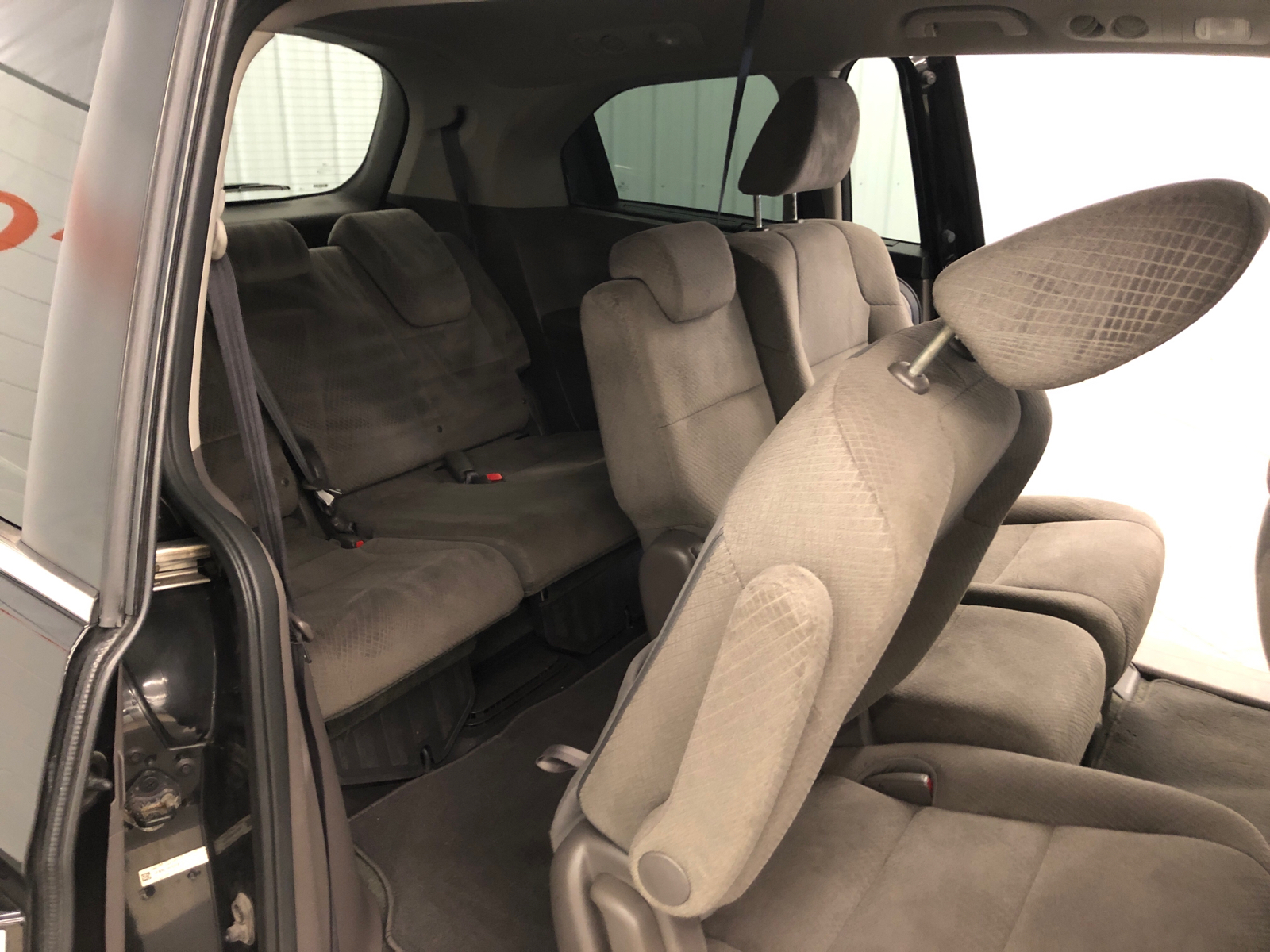 2016 Honda Odyssey SE 29