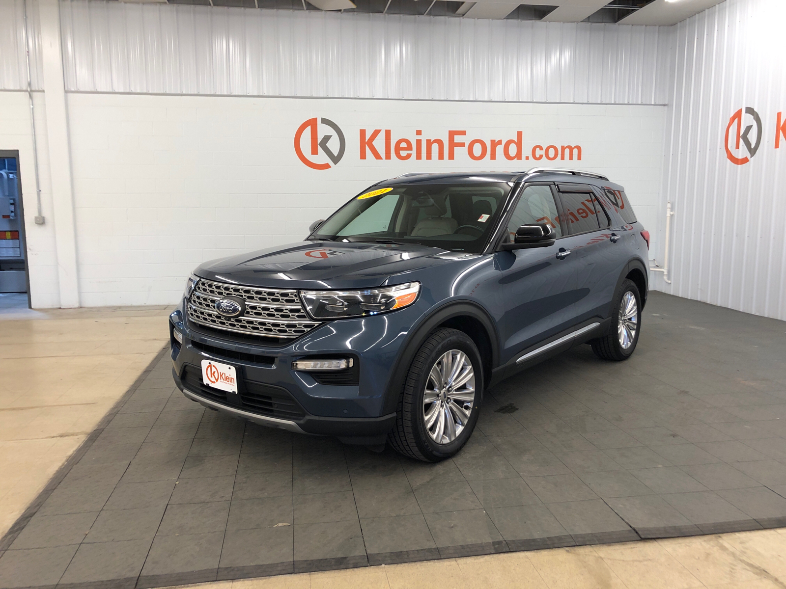 2021 Ford Explorer Limited 3