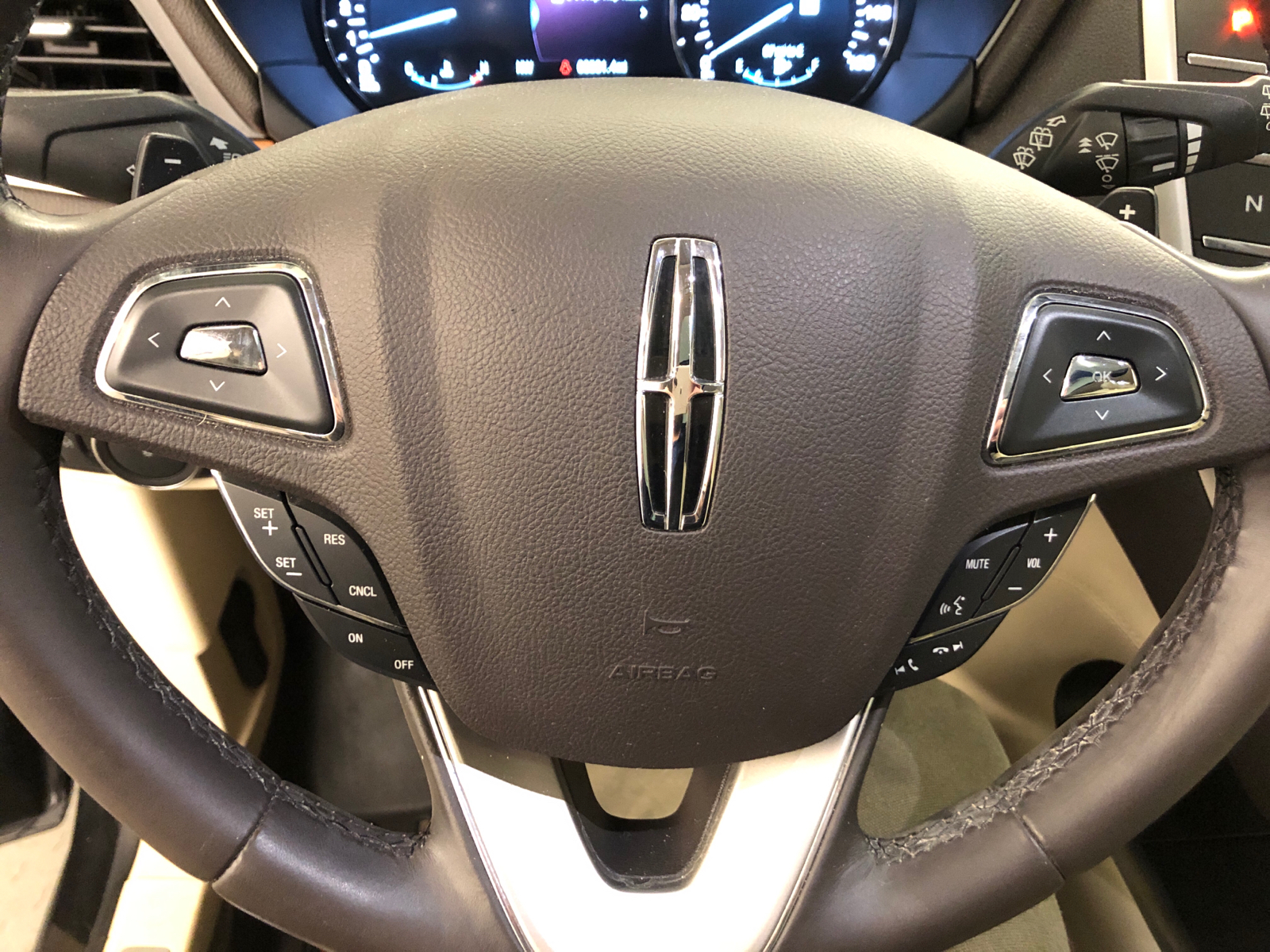 2015 Lincoln MKC Reserve 18