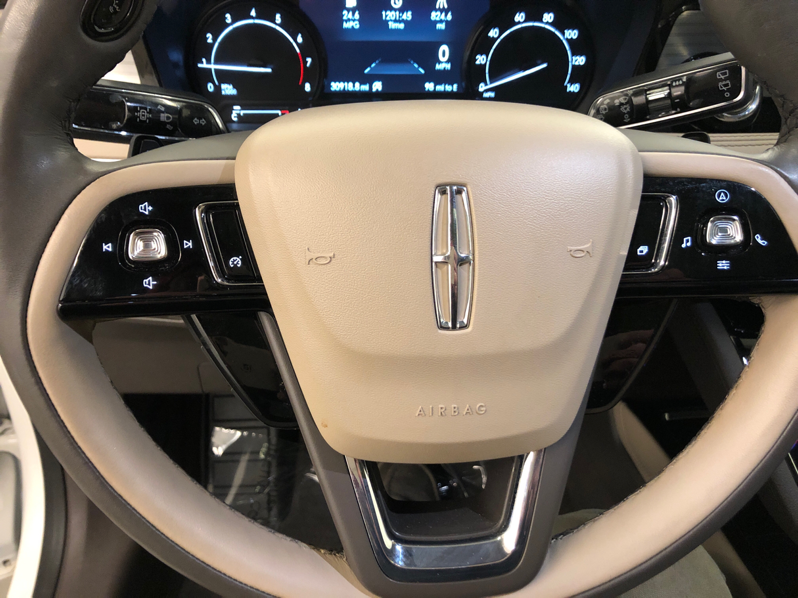 2021 Lincoln Corsair Standard 20