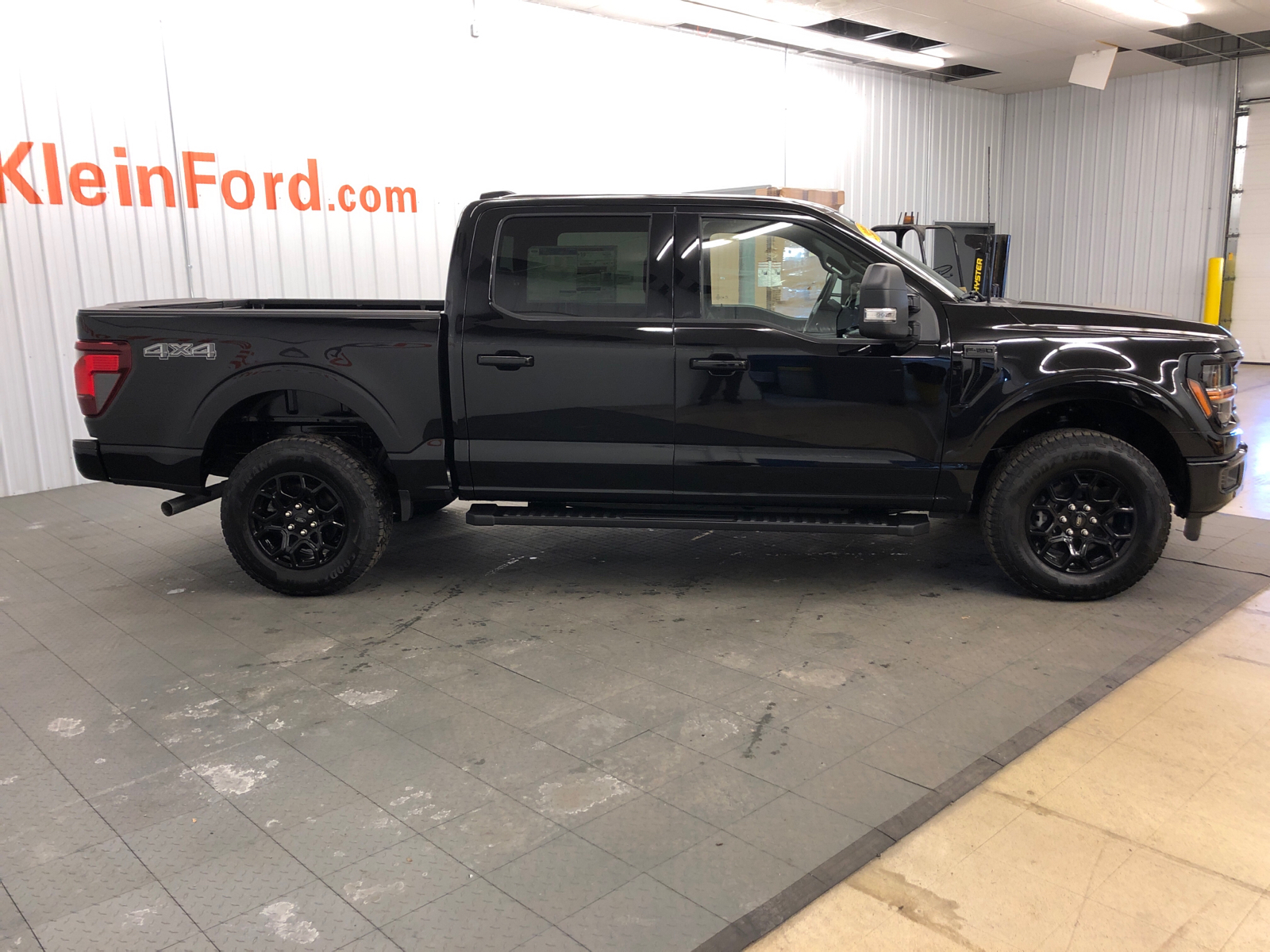 2024 Ford F-150 XLT 12