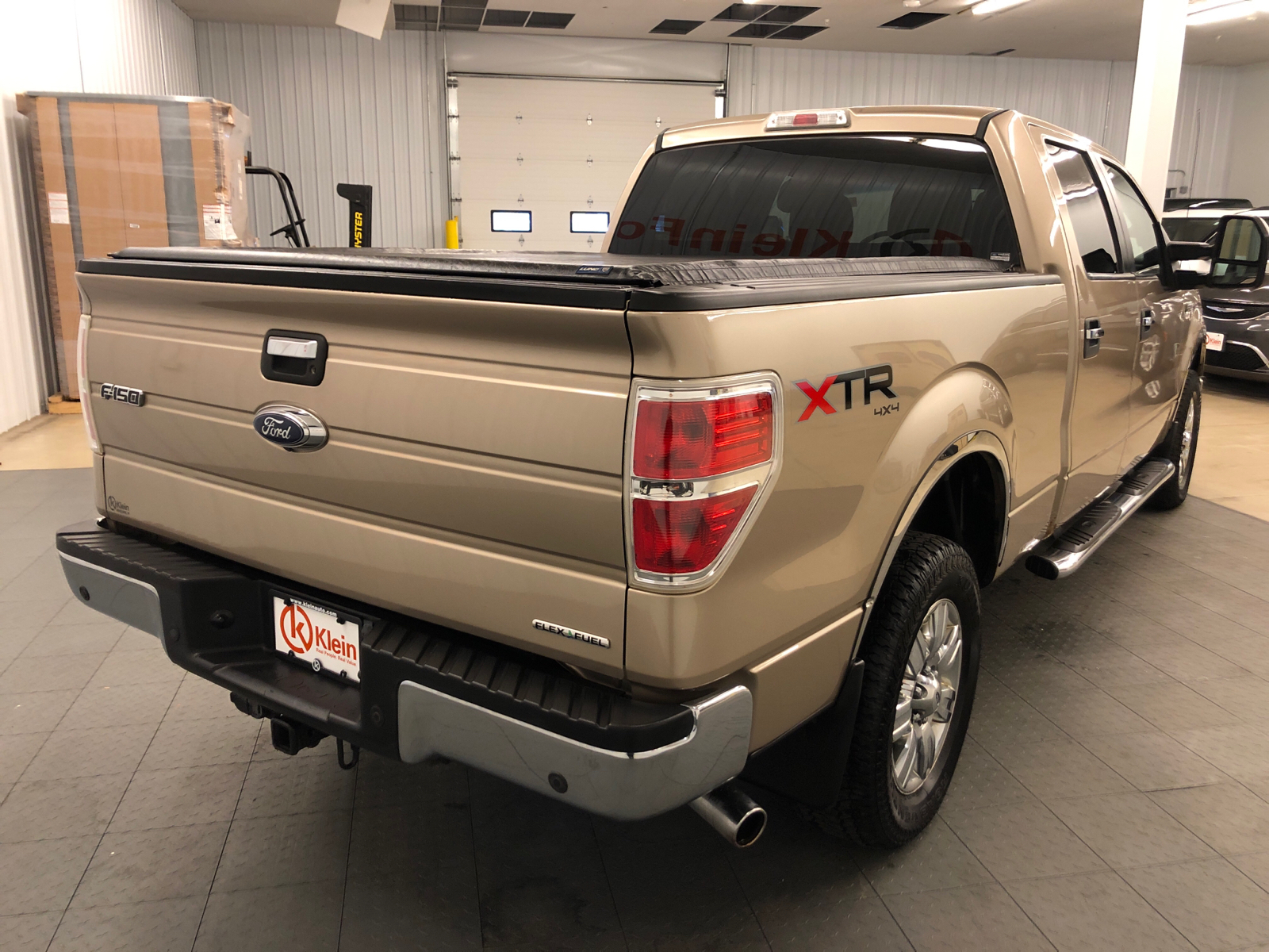 2014 Ford F-150 XLT 11