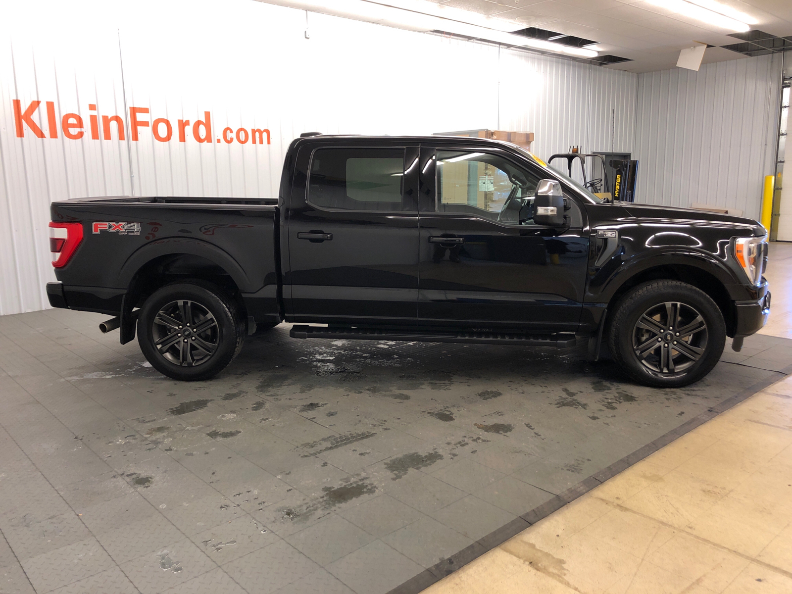 2022 Ford F-150 Lariat 12