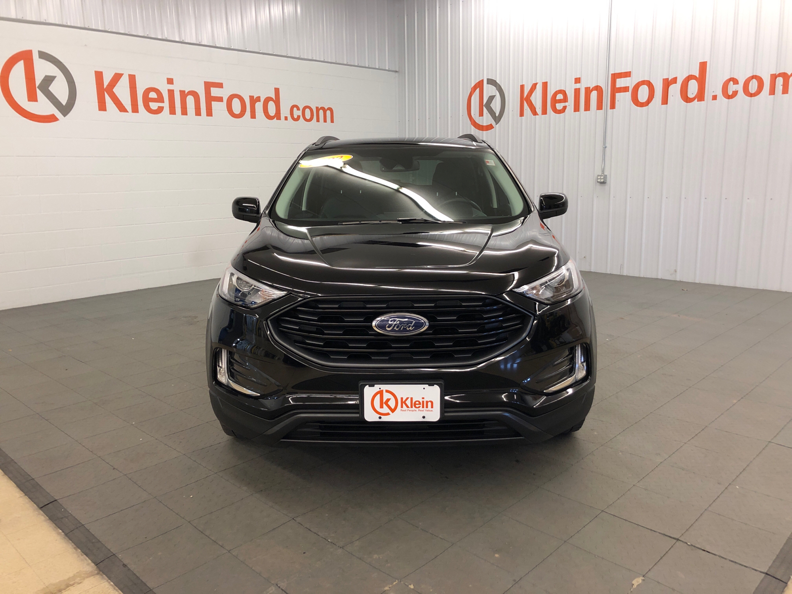 2022 Ford Edge SEL 2