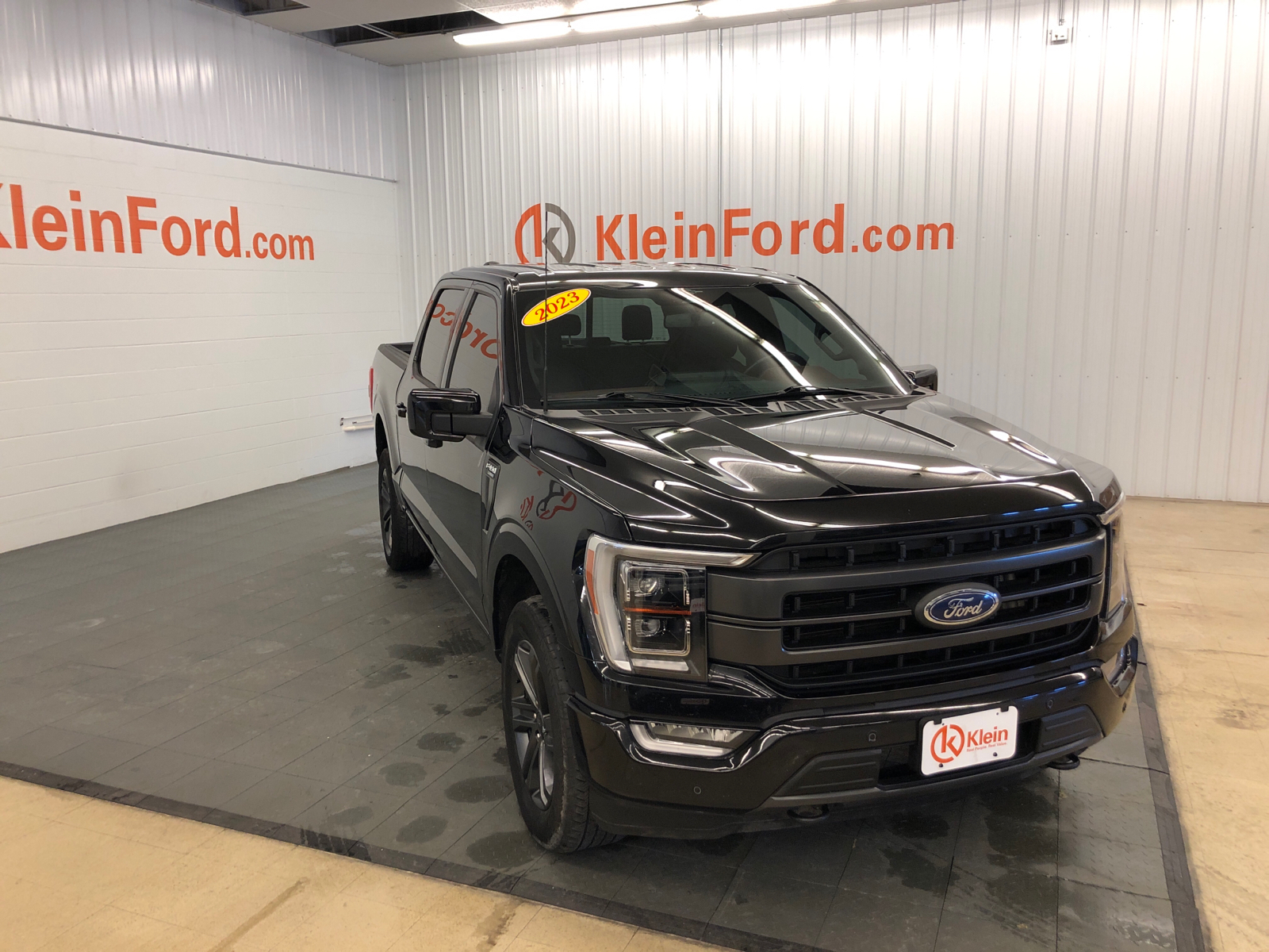 2023 Ford F-150 Lariat 1