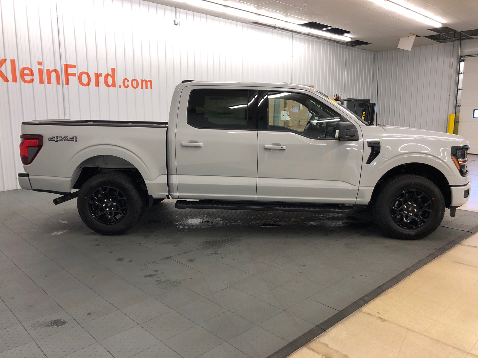 2024 Ford F-150 XLT 12