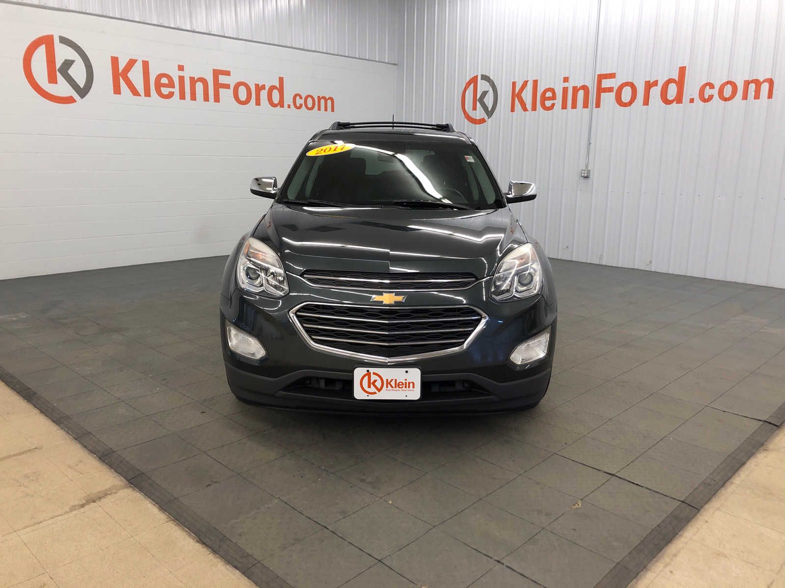 2017 Chevrolet Equinox LT 2