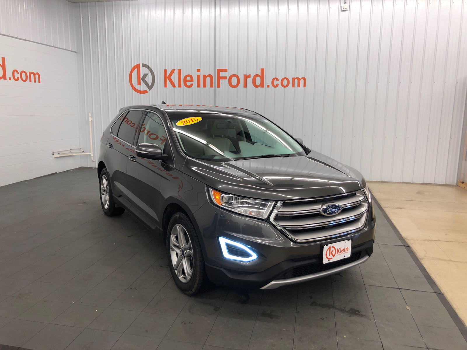 2015 Ford Edge Titanium 1