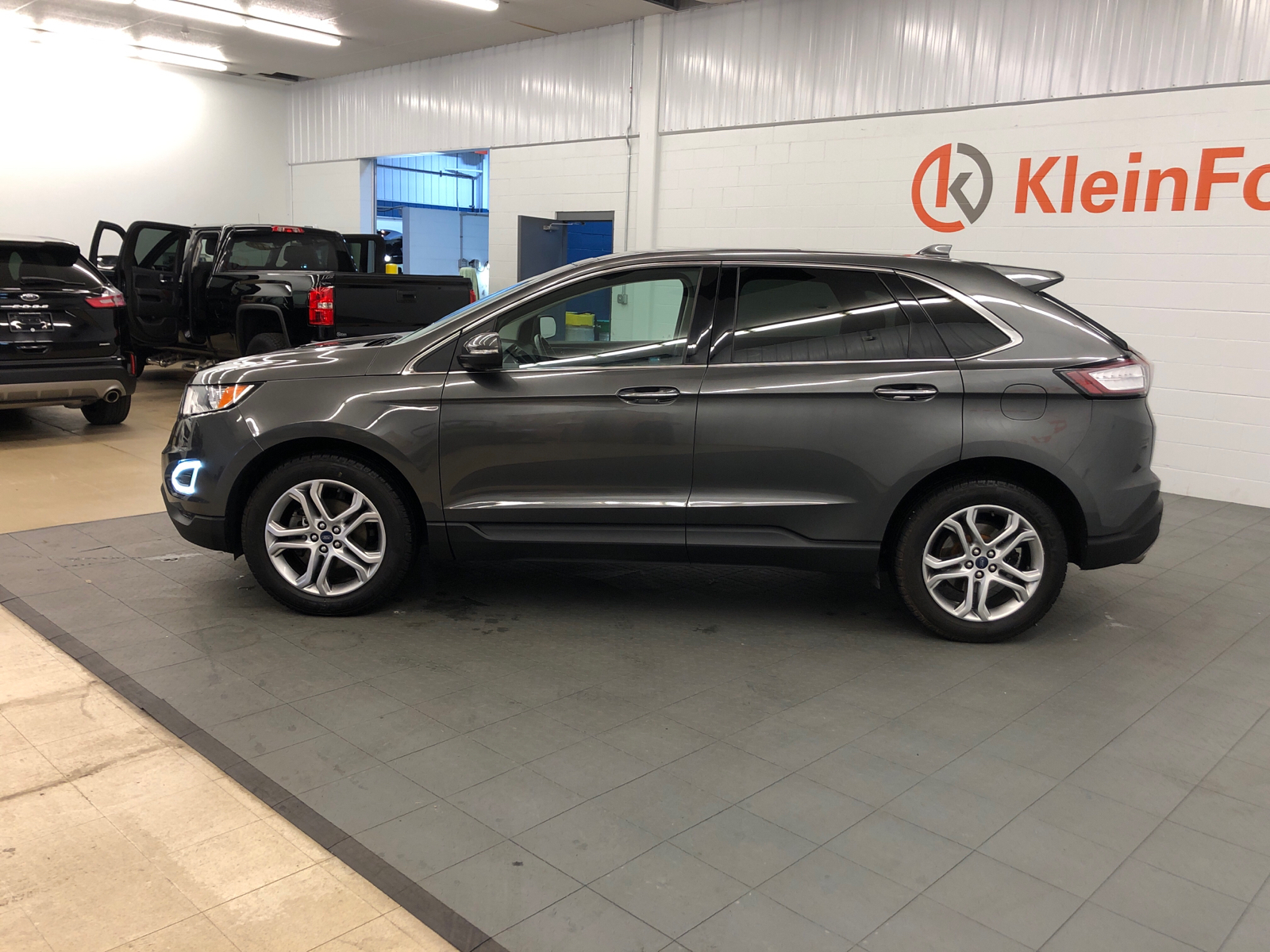 2015 Ford Edge Titanium 4