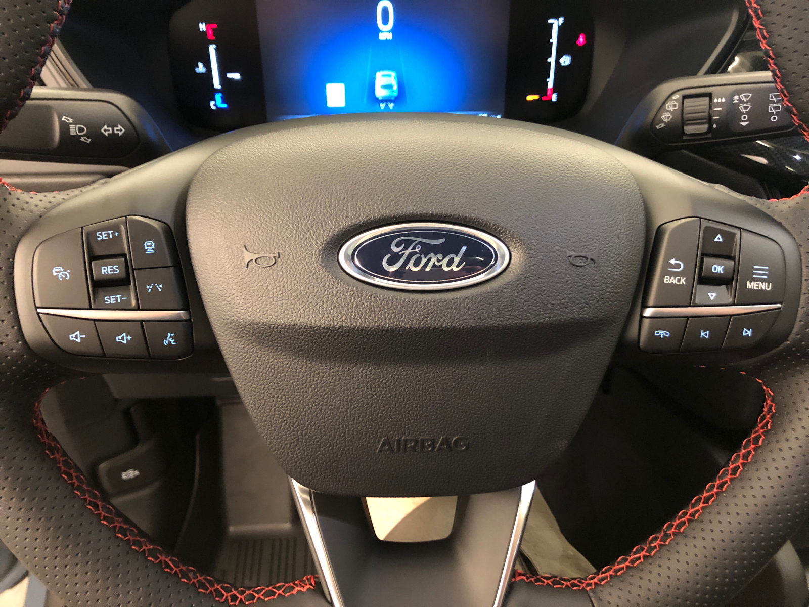 2025 Ford Escape ST-Line Select 17