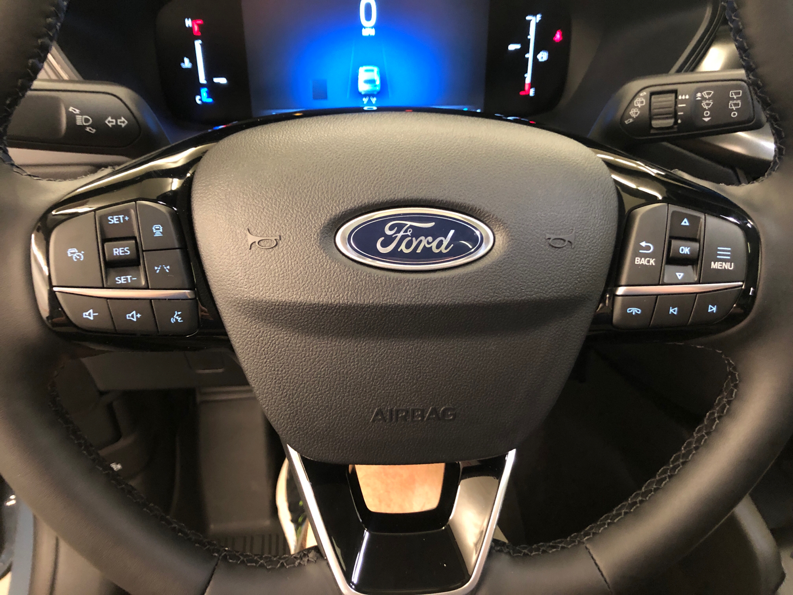 2025 Ford Escape Plug-In Hybrid 17