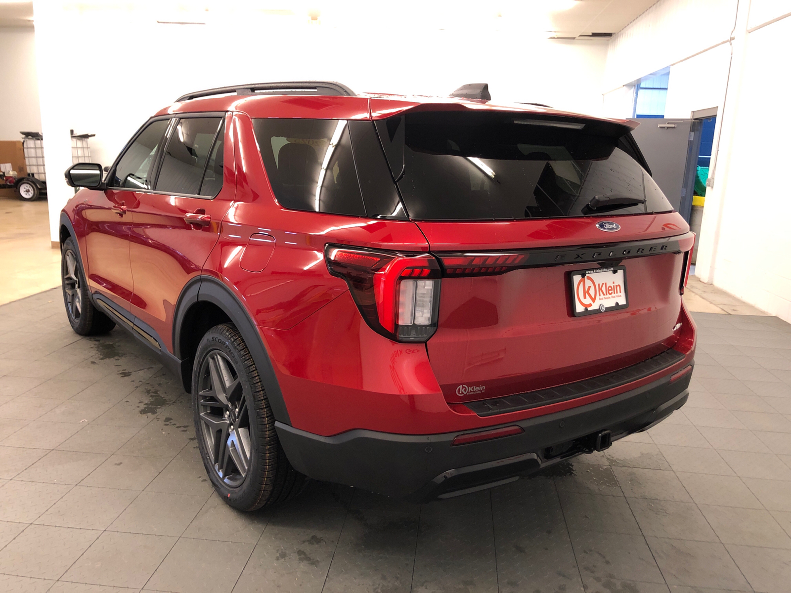 2025 Ford Explorer ST-Line 6