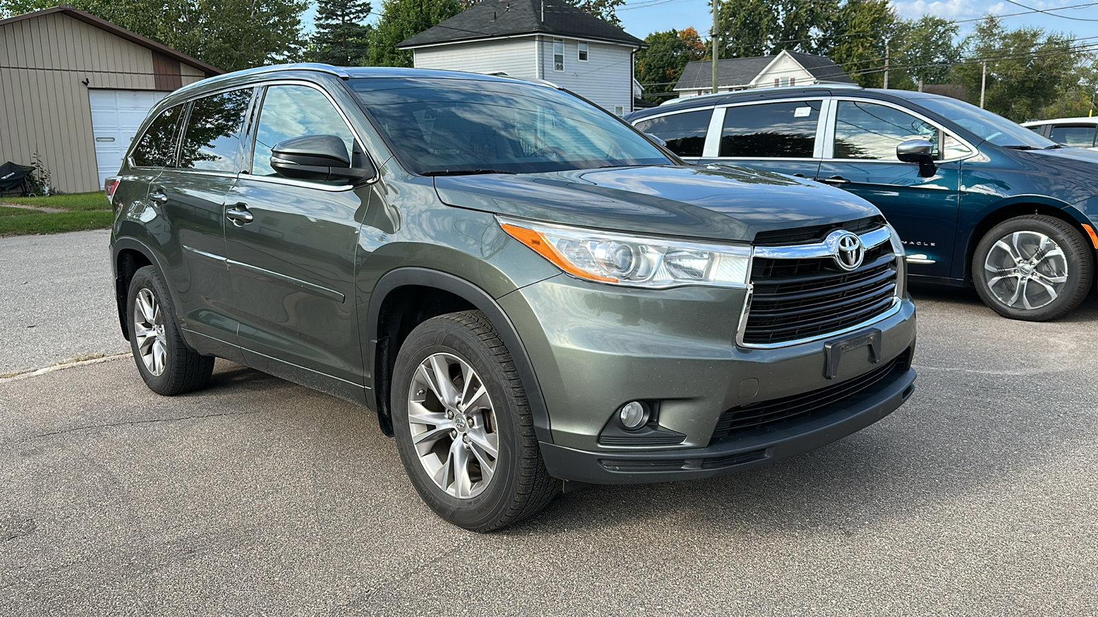 2014 Toyota Highlander XLE 2