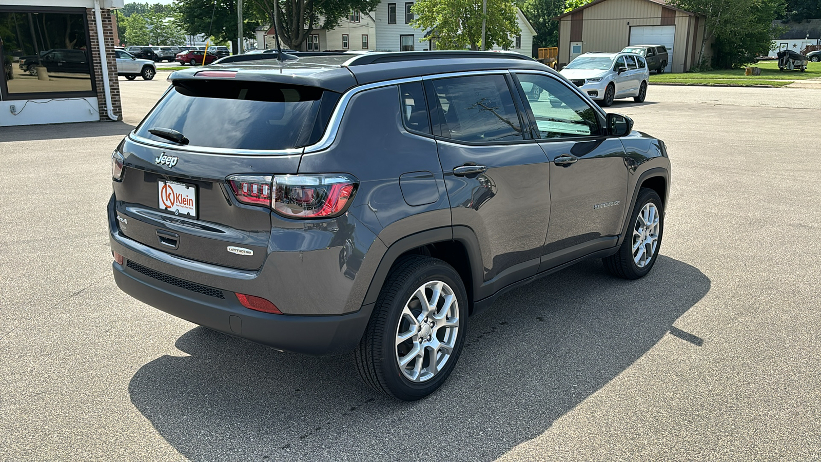 2024 Jeep Compass Latitude Lux 7