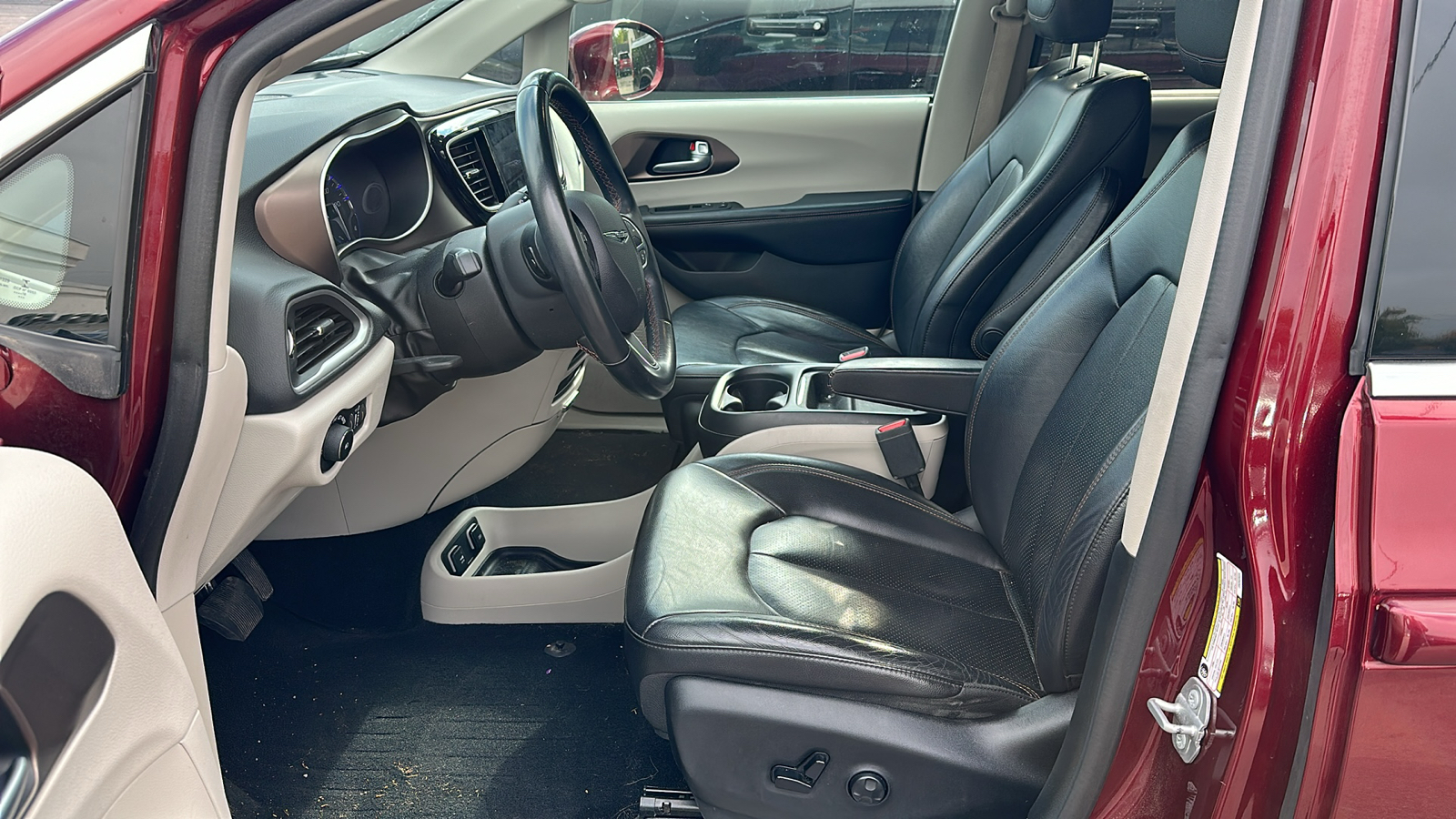 2018 Chrysler Pacifica Touring L 6