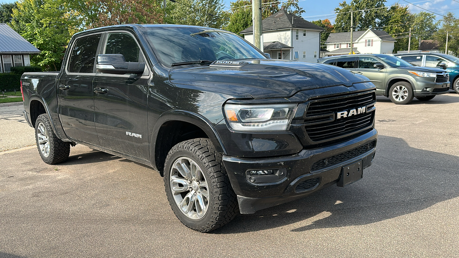 2022 Ram 1500 Laramie 4x4 Crew Cab 57 Box 2