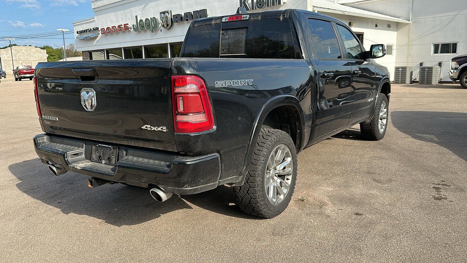 2022 Ram 1500 Laramie 4x4 Crew Cab 57 Box 3