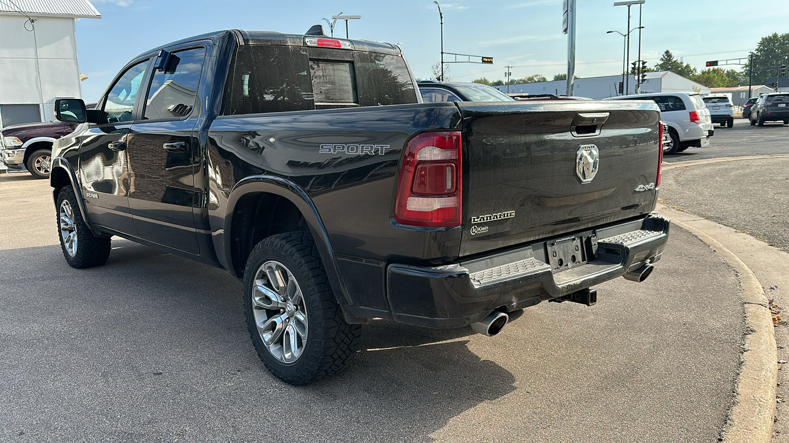 2022 Ram 1500 Laramie 4x4 Crew Cab 57 Box 4