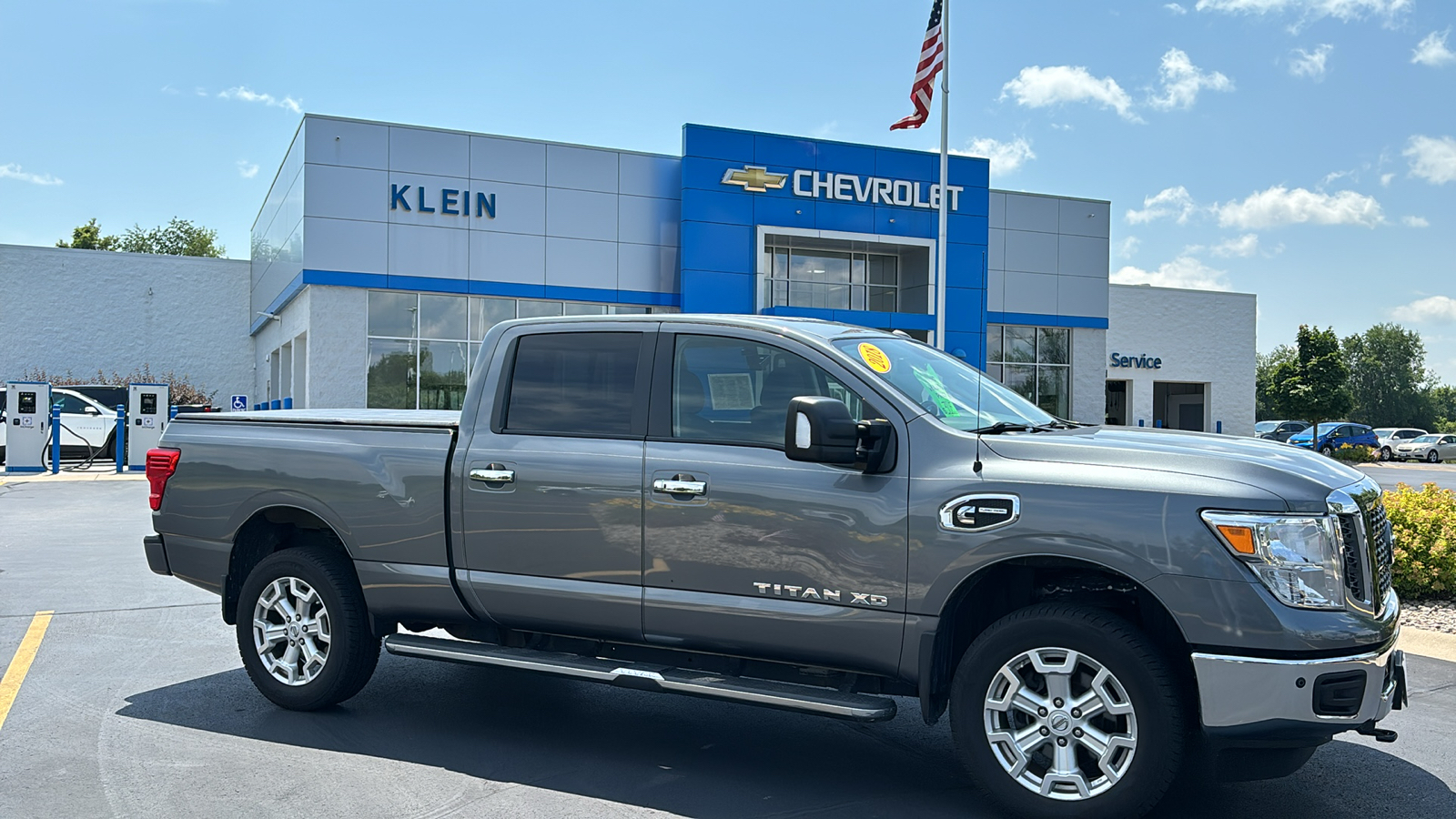 2018 Nissan Titan XD SV 4x4 Diesel Crew Cab 1