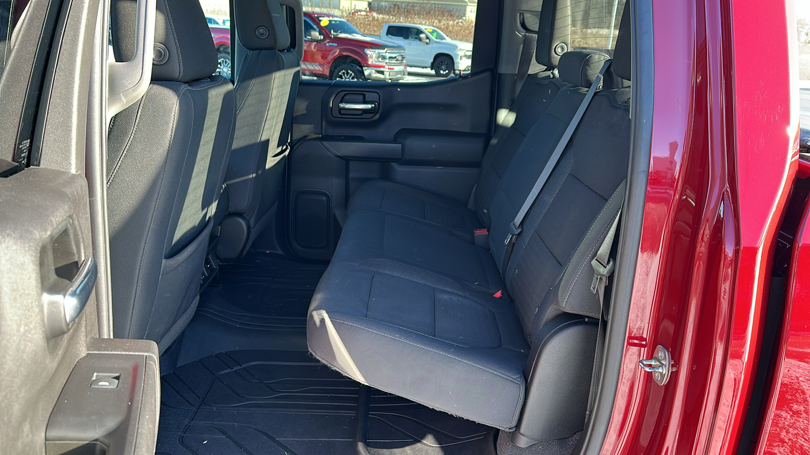 2019 Chevrolet Silverado 1500 LT 4WD Crew Cab 147 26